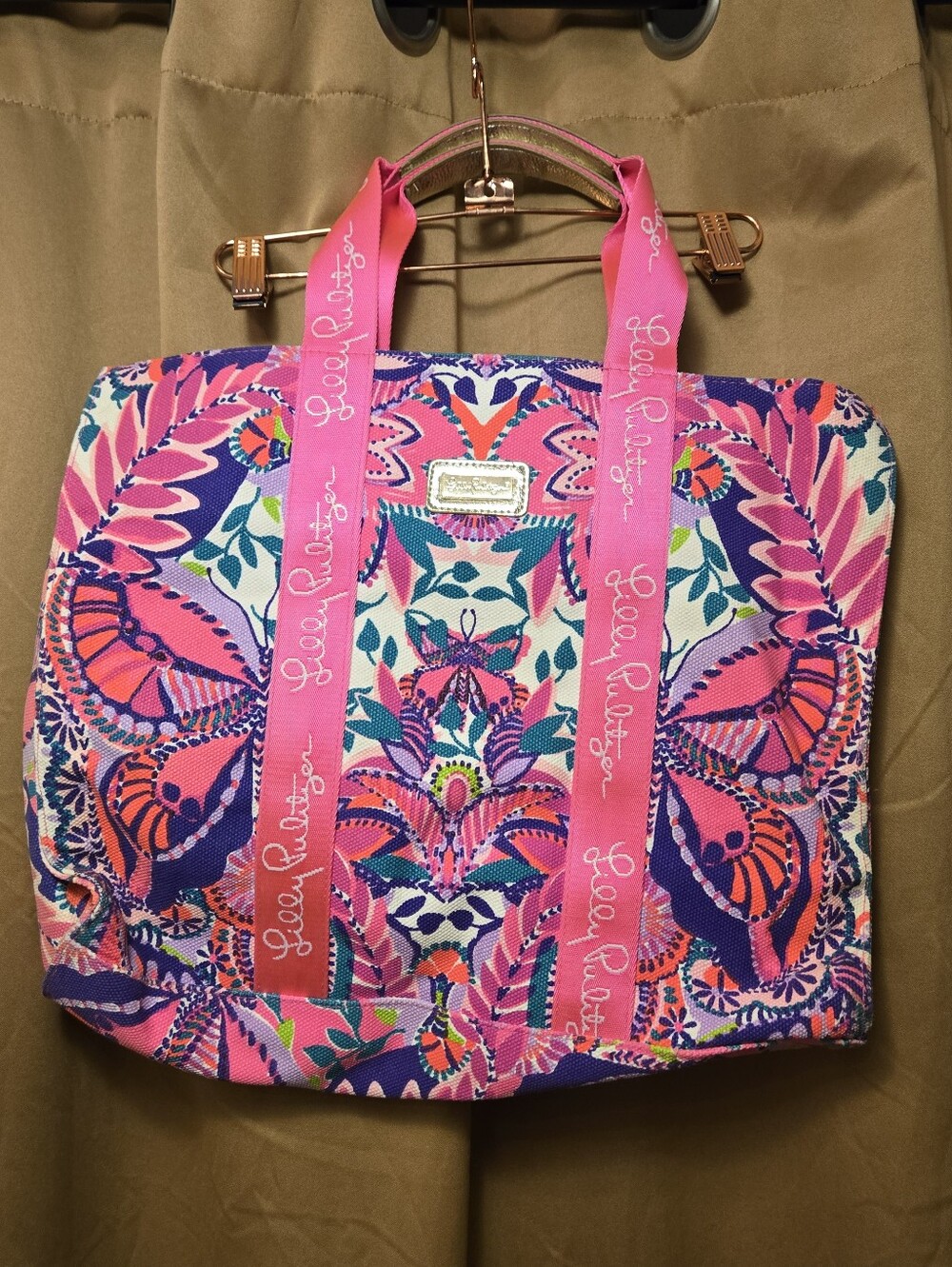 Lilly Pulitzer She’s Too Fly LOGO TRAVEL TOTE